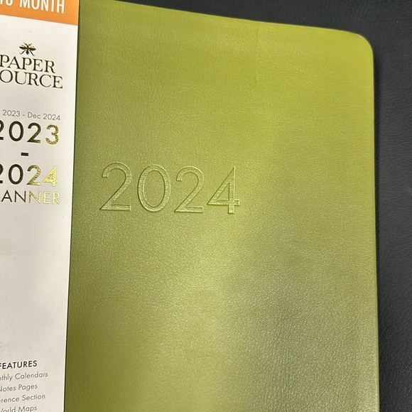 Brand new Paper Source 2024 Planner - Picture 2 of 9